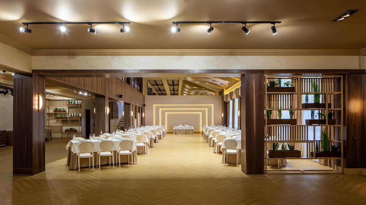 Nebos Hotel & Restaurant Ивано-Франкивск Екстериор снимка
