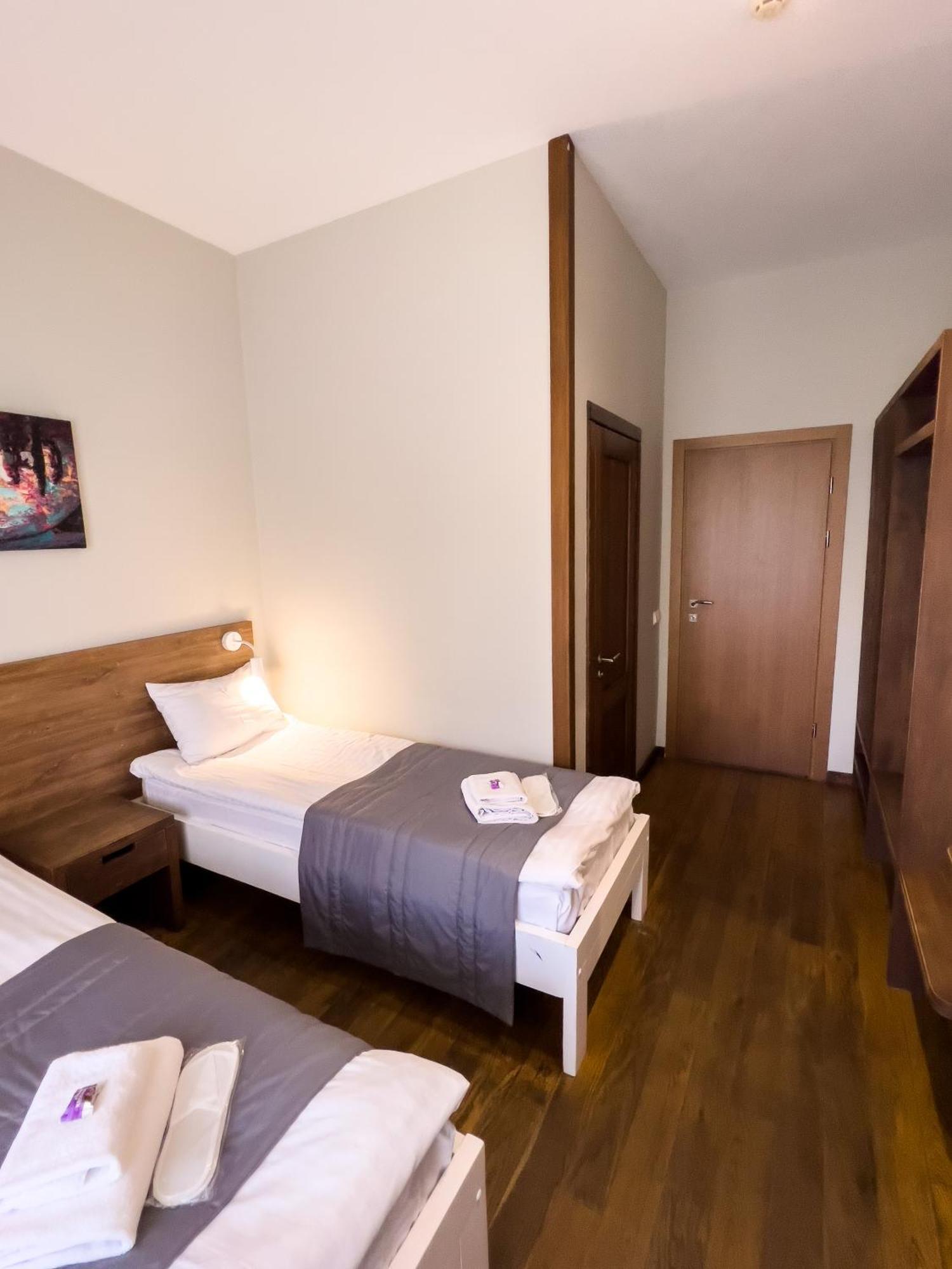 Nebos Hotel & Restaurant Ивано-Франкивск Екстериор снимка