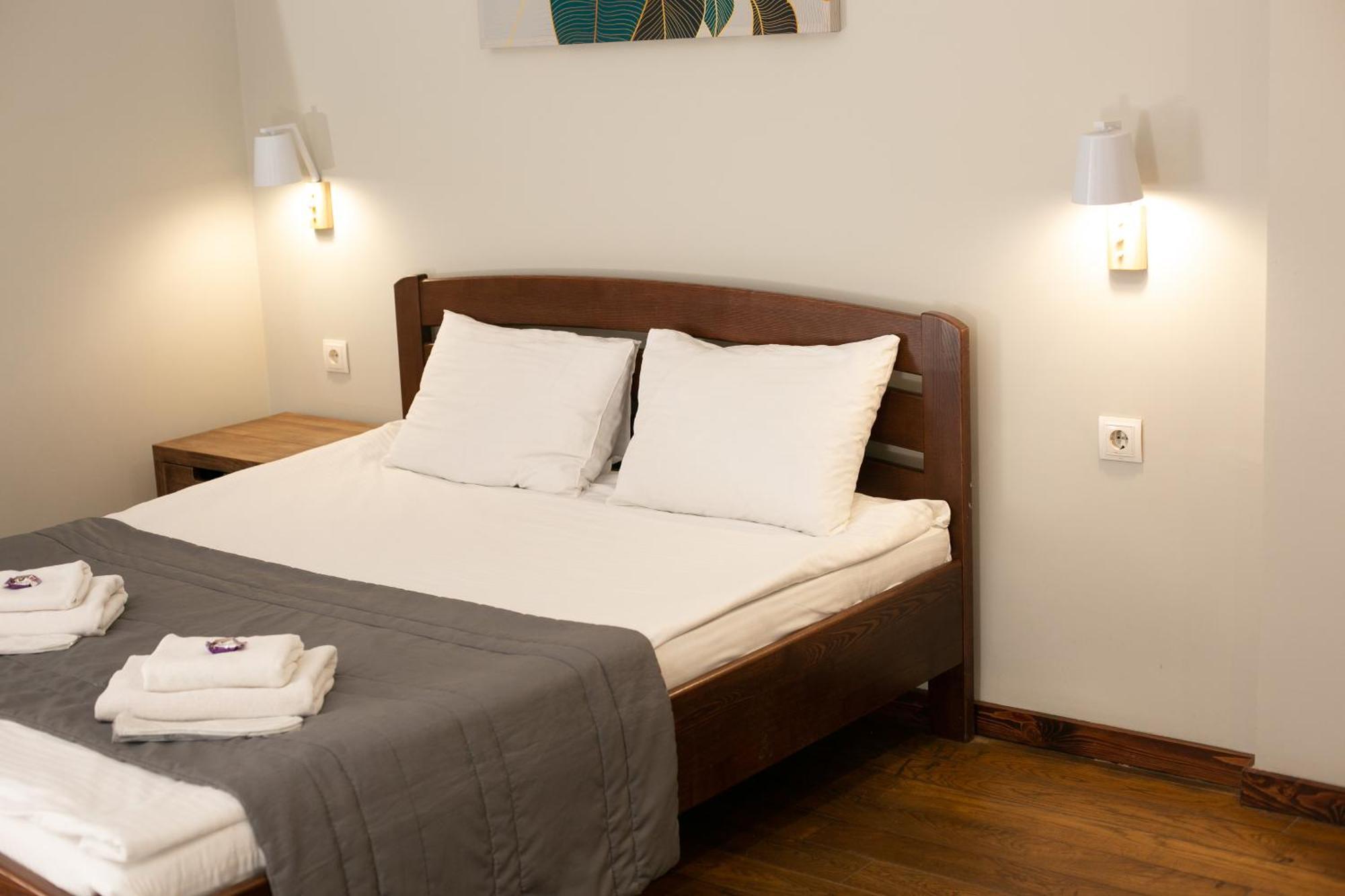 Nebos Hotel & Restaurant Ивано-Франкивск Екстериор снимка